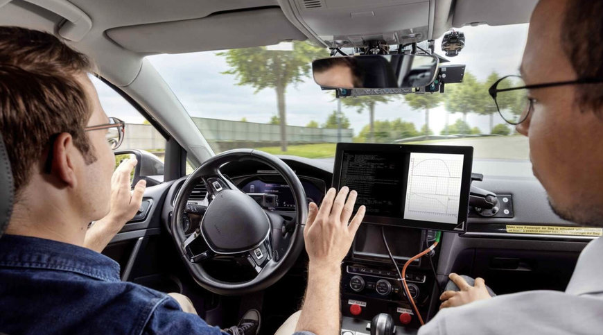 Bosch rozwija rozwiązania i systemy dla pojazdów opartych na oprogramowaniu